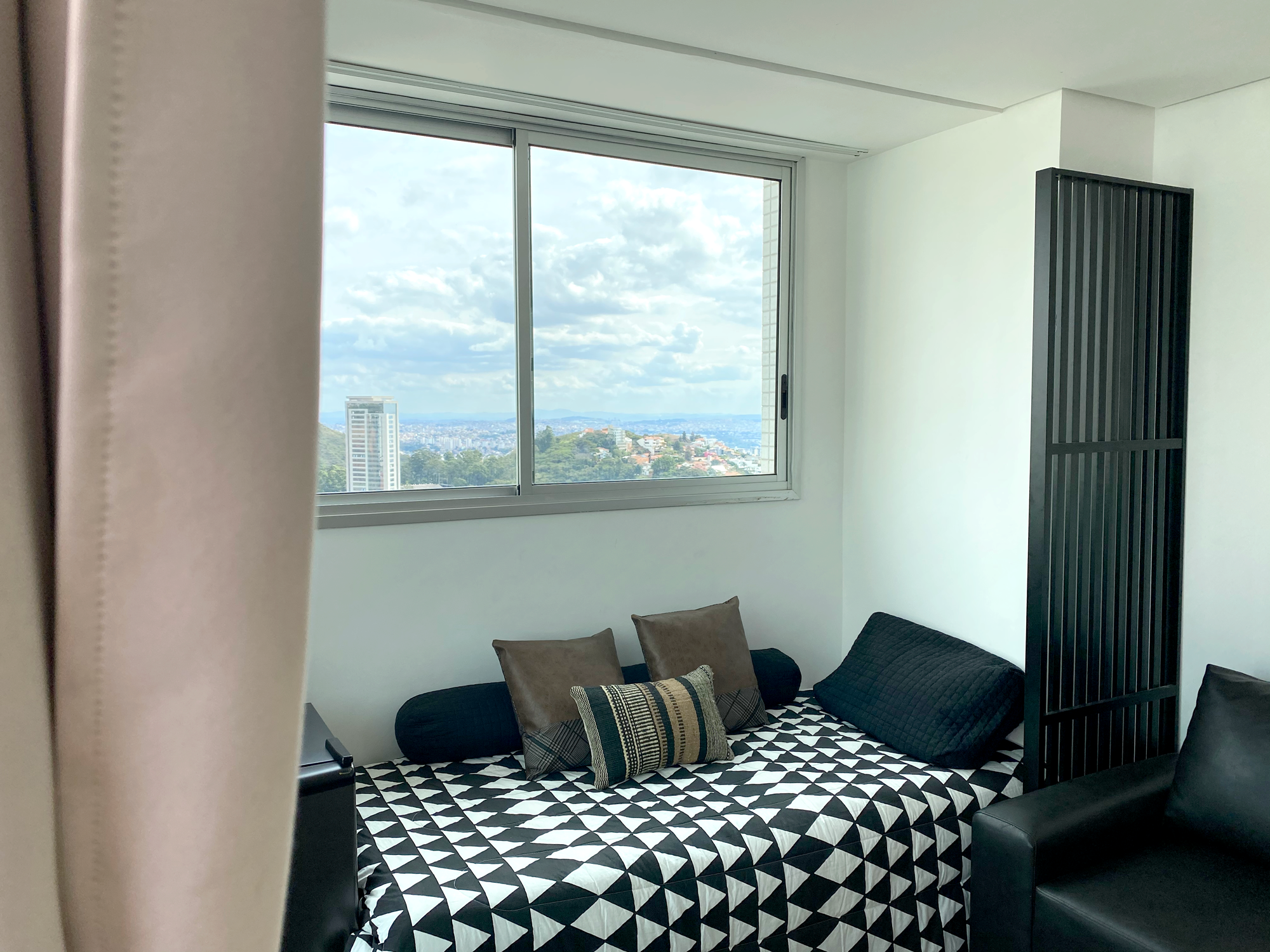 Spectacular Penthouse in Belvedere with Jacuzzi