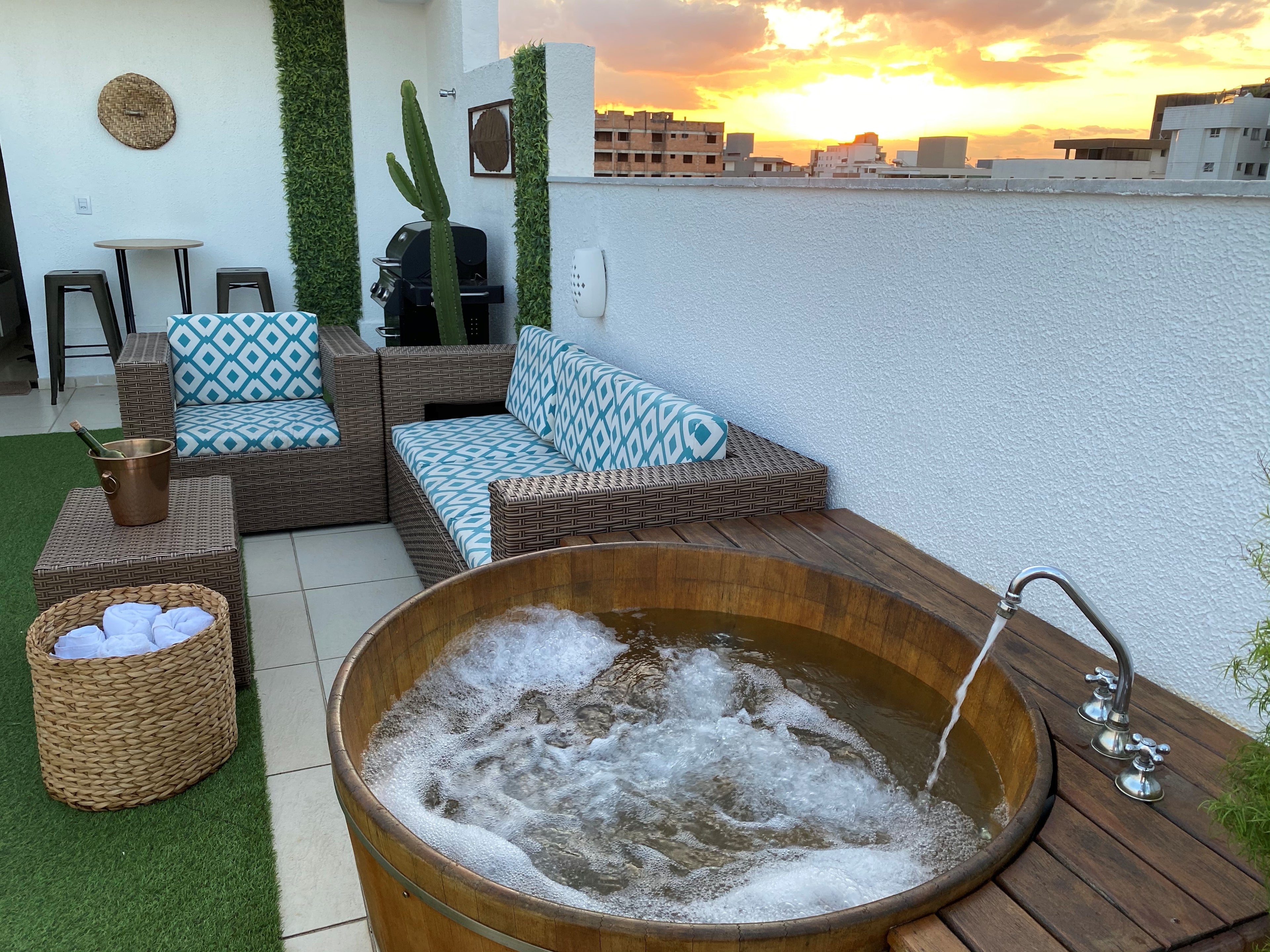 Cobertura Lourdes Retrô